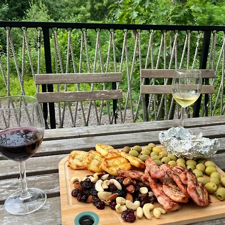 Posed U Hradu Luxury tent *