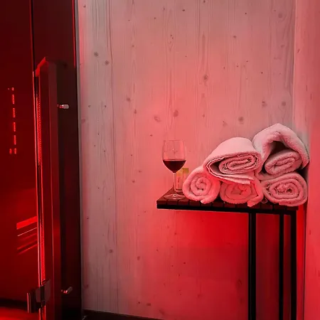 Luxury tent Posed U Hradu Ostrava