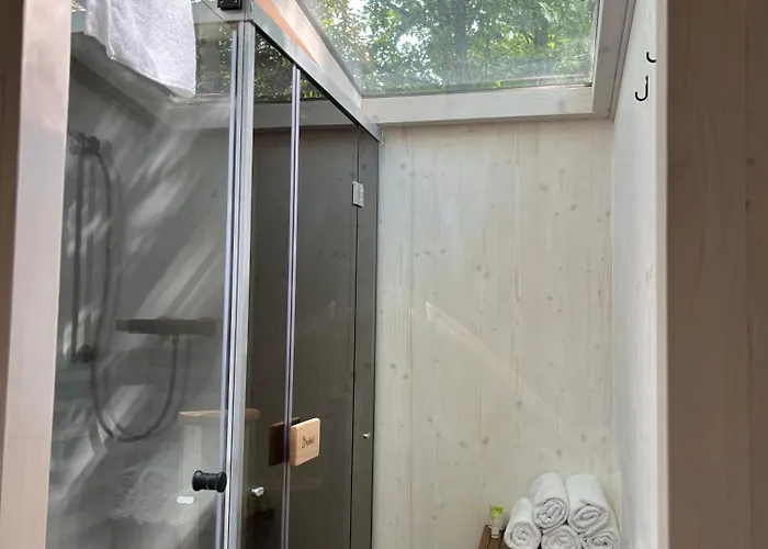 Posed U Hradu اوسترافا